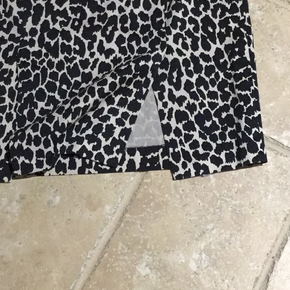 Body By Victoria Leopard Skirt with two splits - Picture 3 of 3